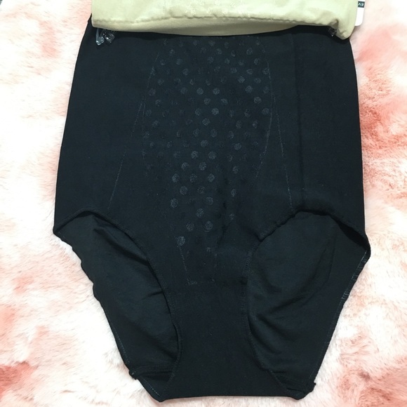 Everyday Firm control High Rise Panty - 2 Pack size Medium - Picture 4 of 13